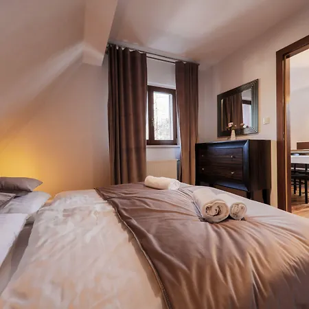 Rentplanet - Spiacy Rycerz Appartement