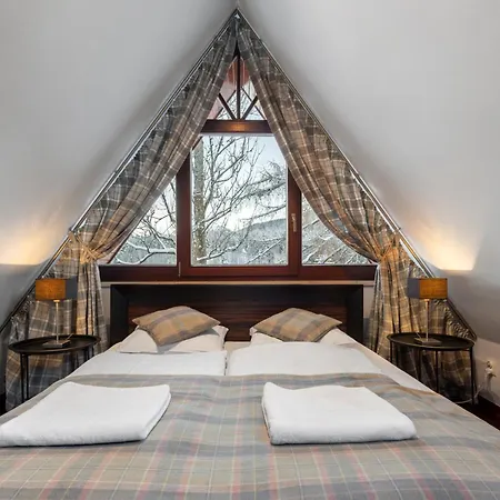 Rentplanet - Spiacy Rycerz * 자코파네