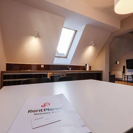 Rentplanet - Spiacy Rycerz *