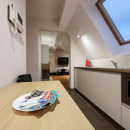 Rentplanet - Spiacy Rycerz * Закопане