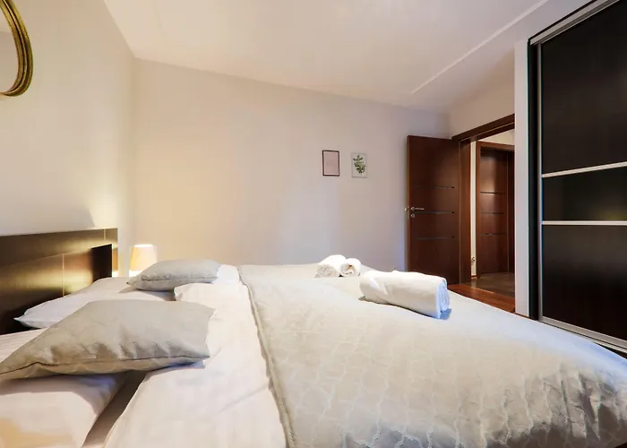 Rentplanet - Spiacy Rycerz Appartement