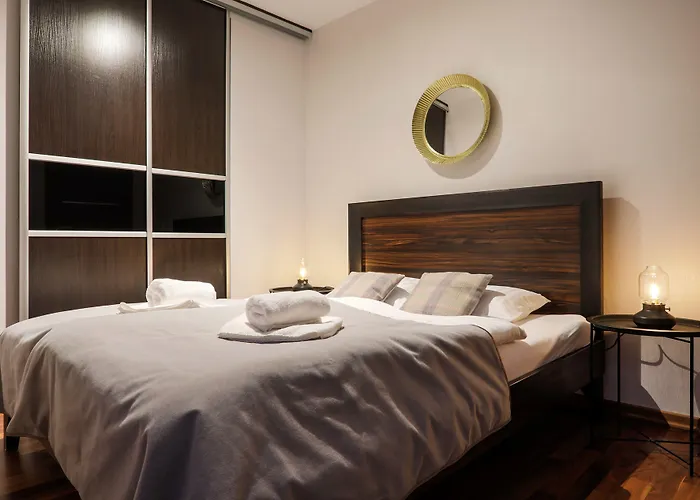 Rentplanet - Spiacy Rycerz *