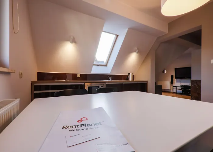 Rentplanet - Spiacy Rycerz *