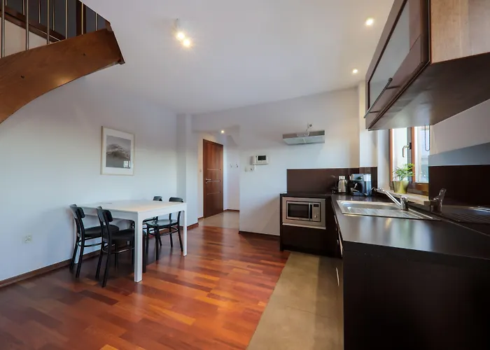 Rentplanet - Spiacy Rycerz